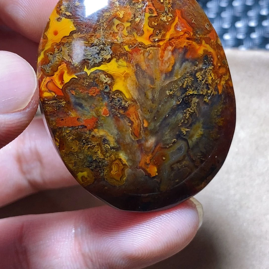 玛瑙/玉髓颈饰未镶嵌陈****石