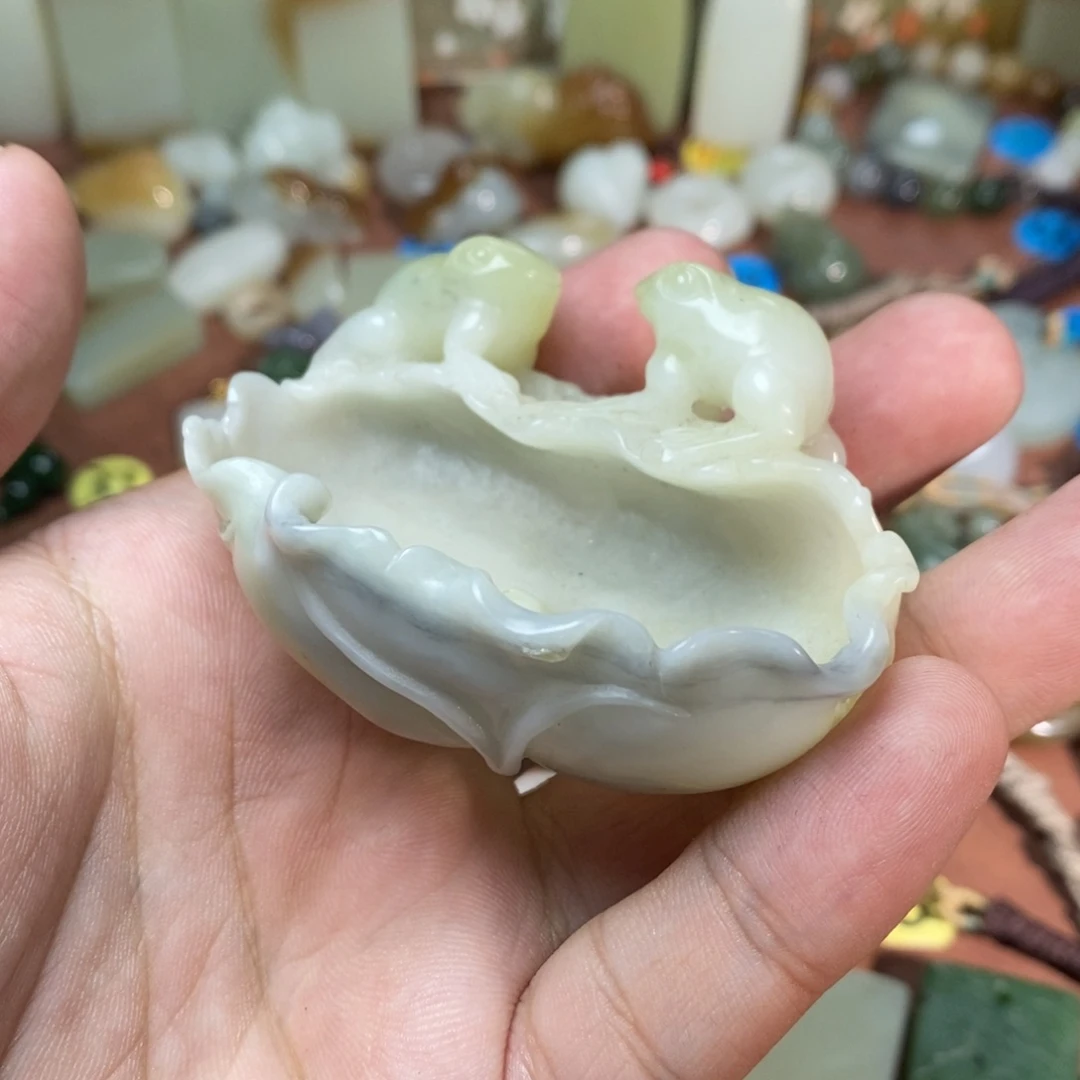 和田玉未镶嵌吊坠(不含链)