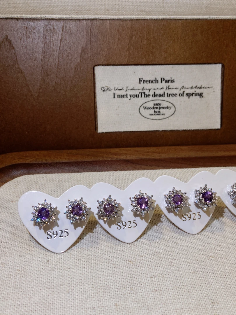 A227 925银紫水晶雪花耳钉发一对