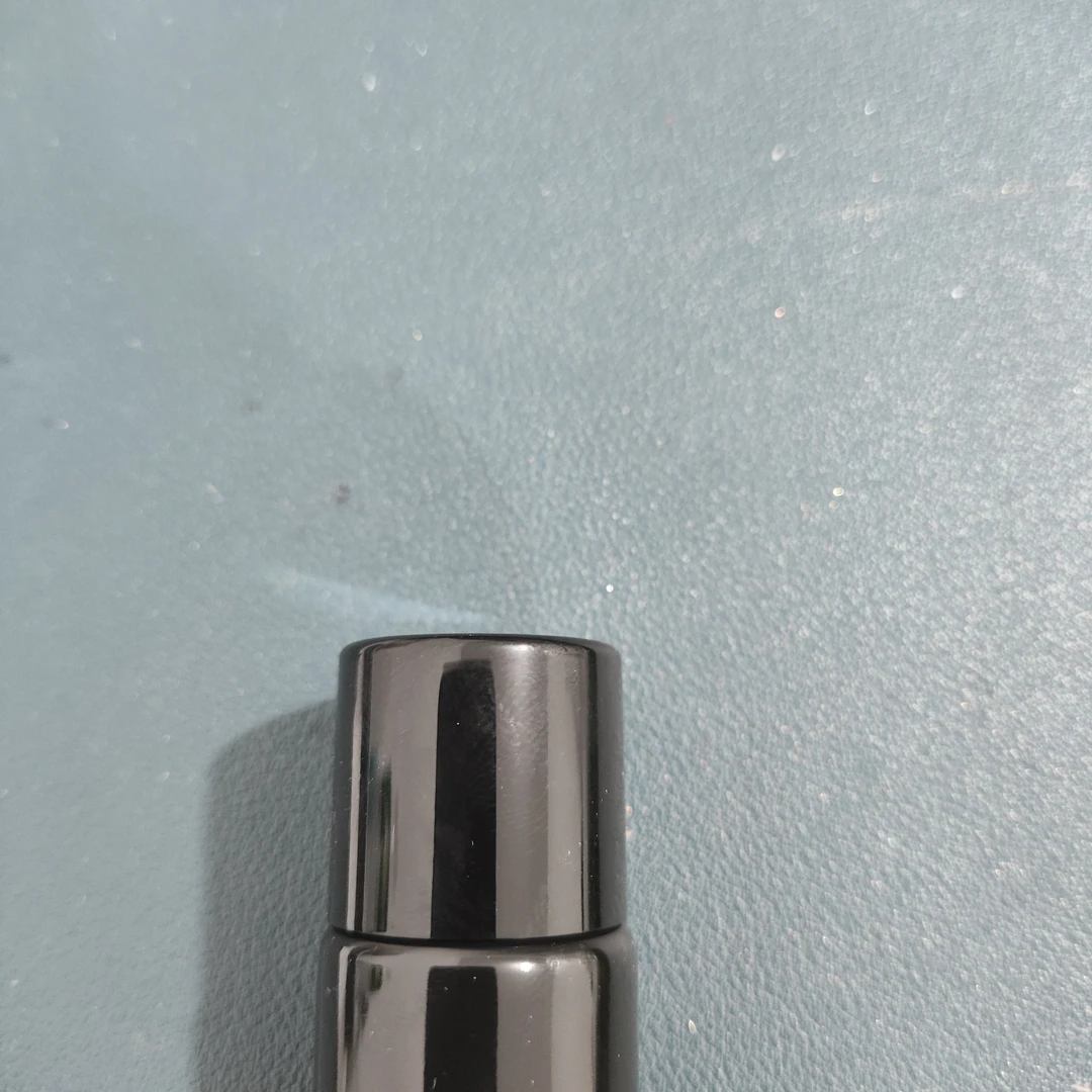 拐棍 30ml装的隔离乳#rosy