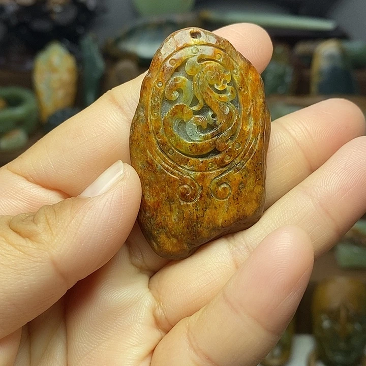 岫岩河磨玉（透闪石质玉）未镶嵌颈饰