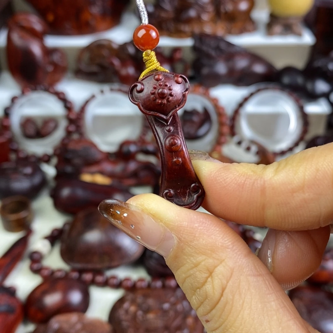 木印度小叶紫檀如意吊坠