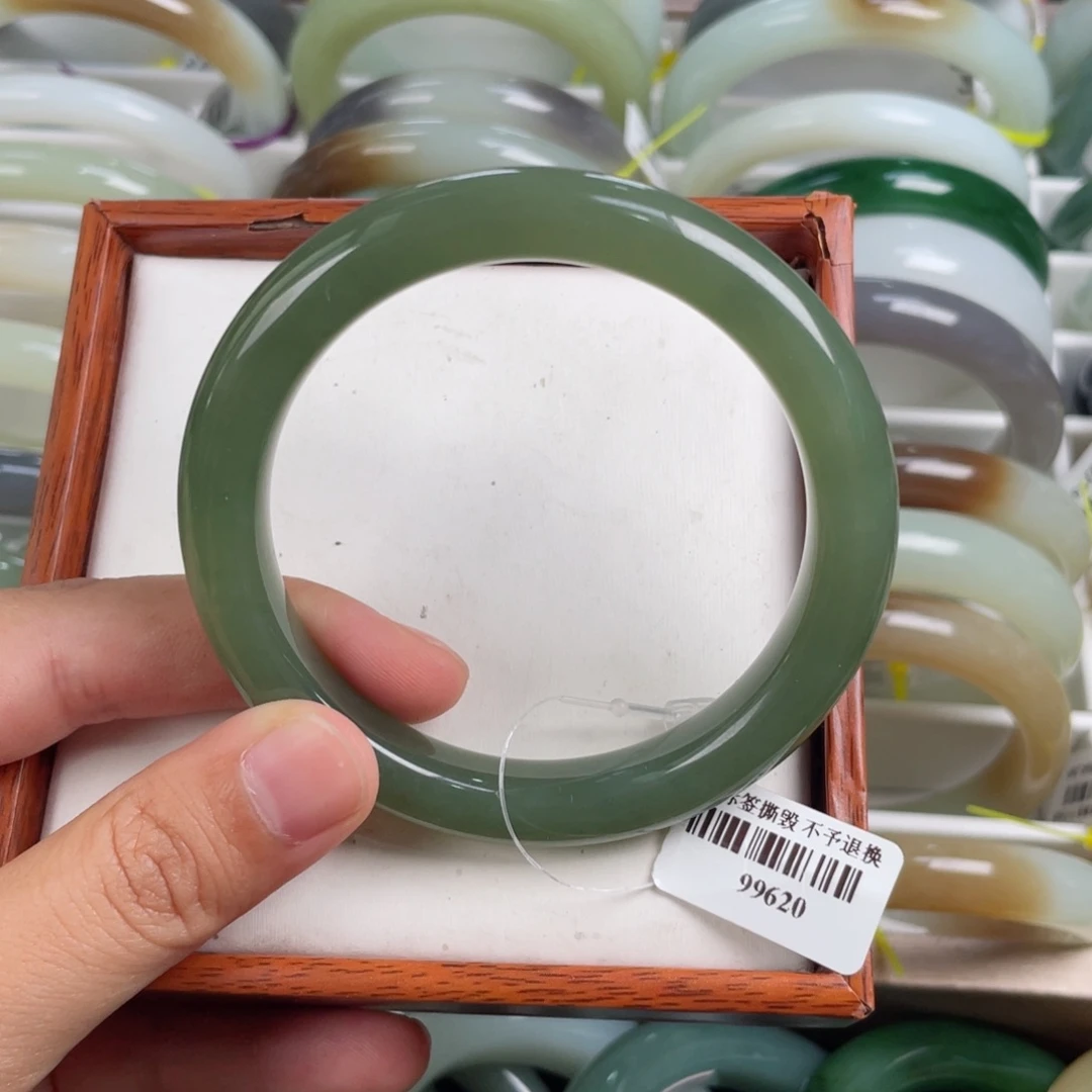 【闪购商品】和田玉手镯未镶嵌57.8 9