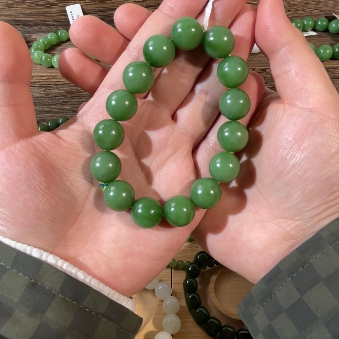 和田玉未镶嵌手串