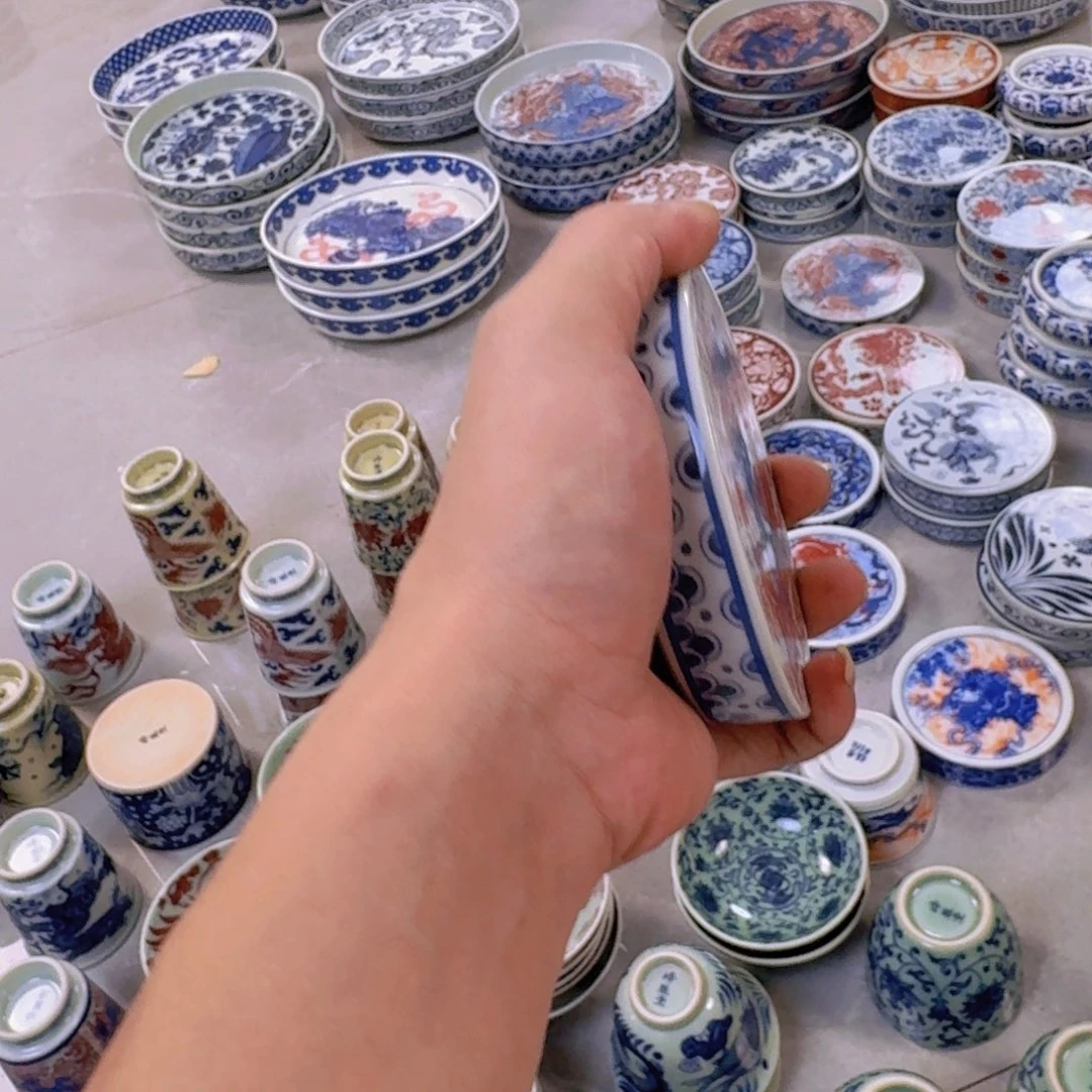 瓷片釉里红麒麟踏浪盖置景德镇