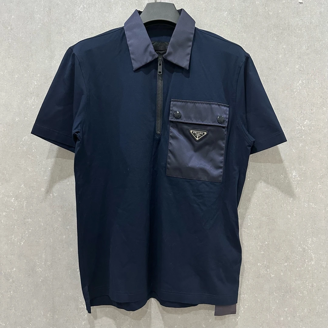 未使用 Prada/普拉达 金属三角标拉链polo短袖S码004942