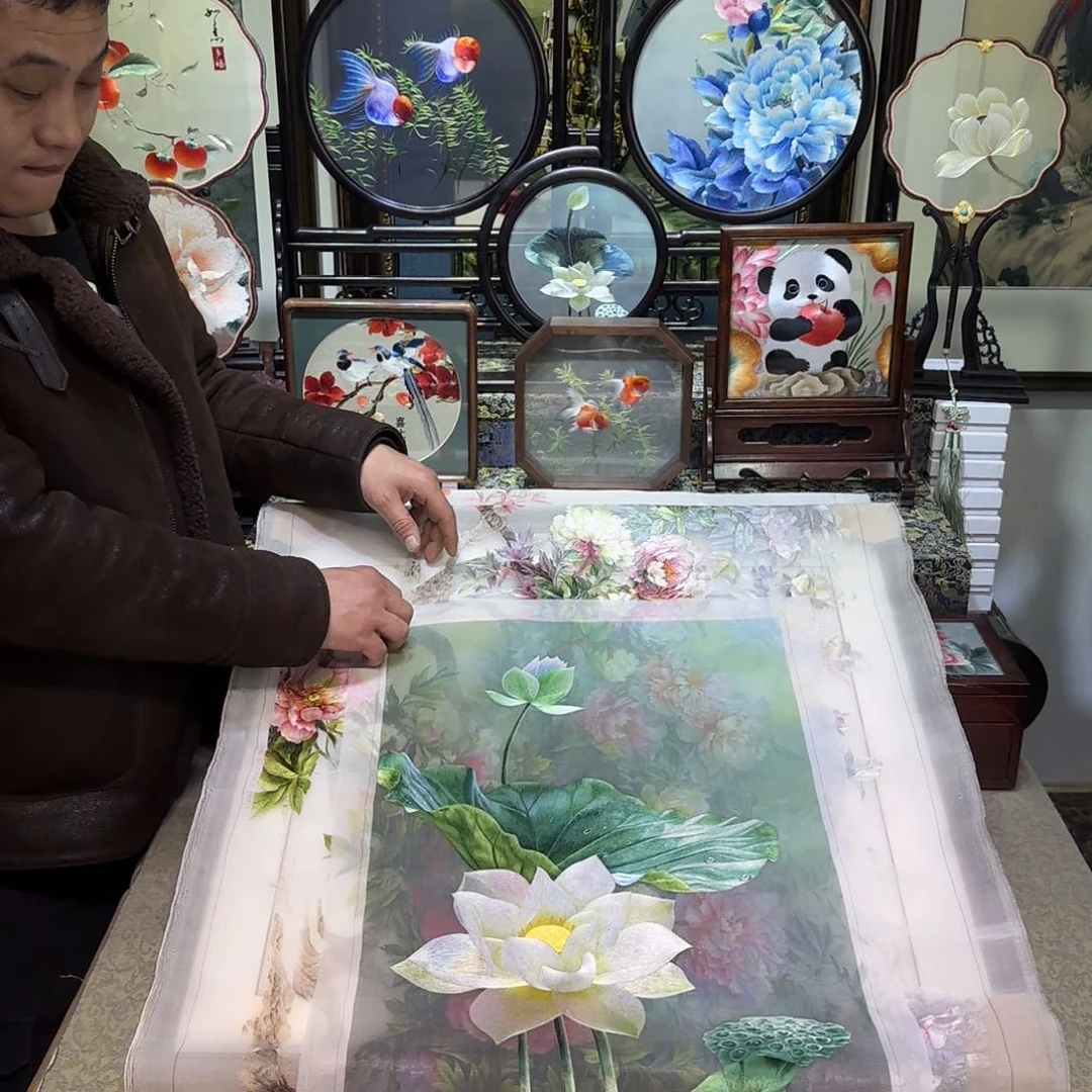 刺绣刺绣工艺精湛