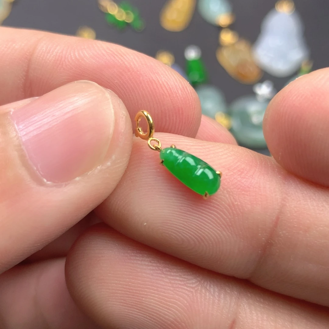 【闪购商品】颈饰18K金镶嵌翡翠毛*@翡翠