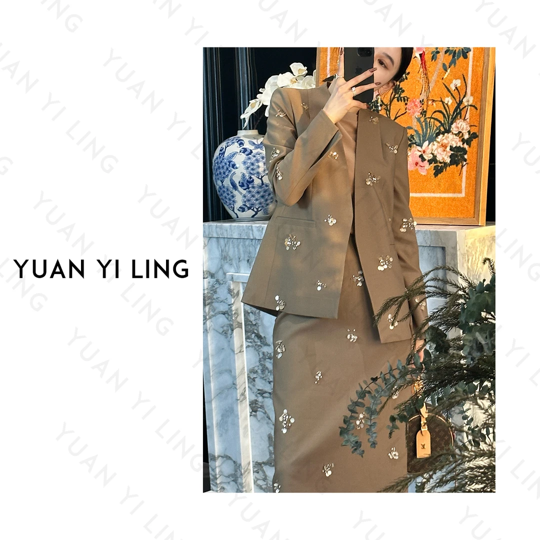 袁艺灵【杏羽繁花】25春季新 纯手工钉珠设计正肩V领轻奢感西服套装