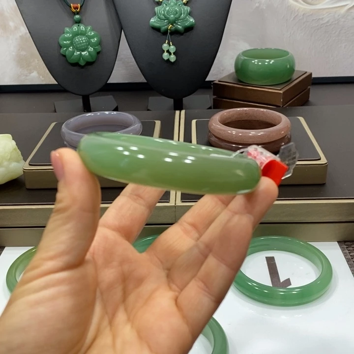 东陵石手镯未镶嵌东*