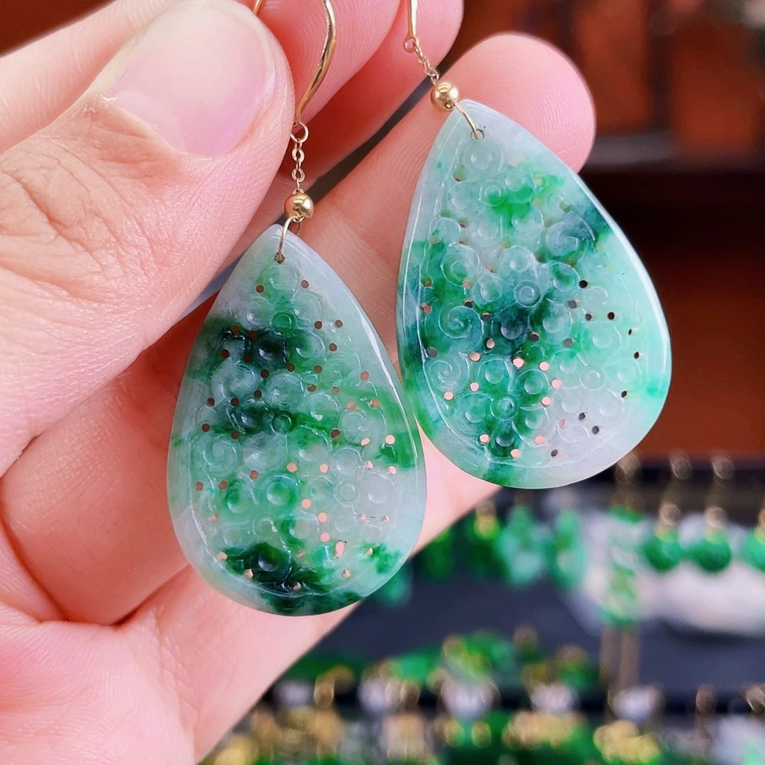 翡翠18K金镶嵌耳饰