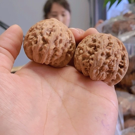 【闪购商品】把件文玩核桃42霞云岭