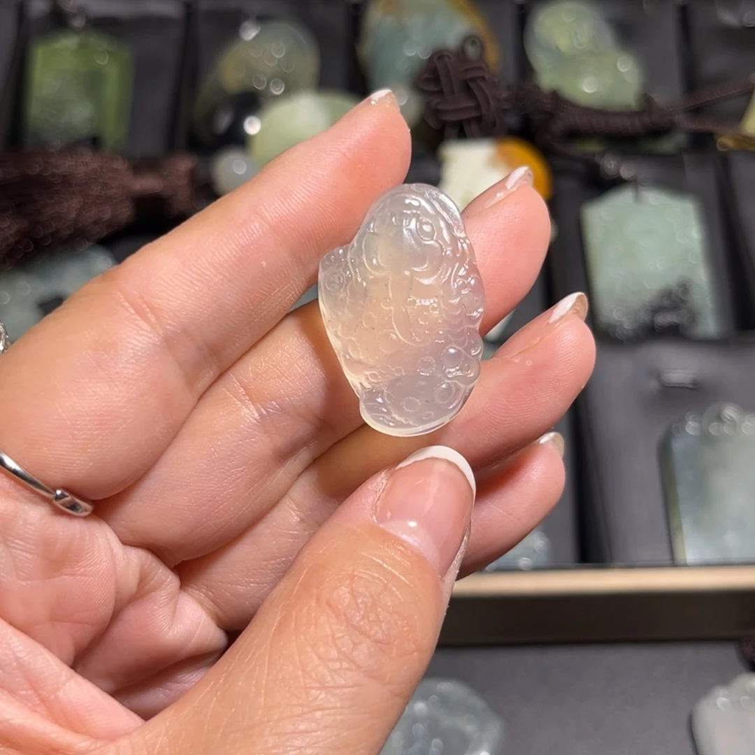 蛇纹石玉未镶嵌吊坠(不含链)