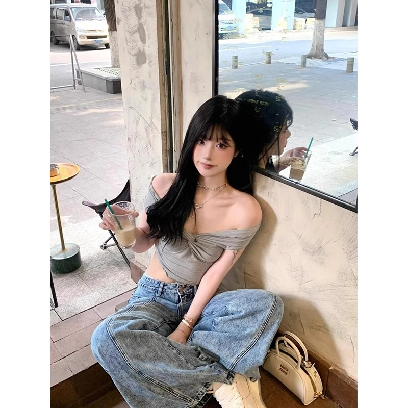 辣妹一字露肩V领短袖T恤女夏季设计感小众木耳边别致绝美短款上衣