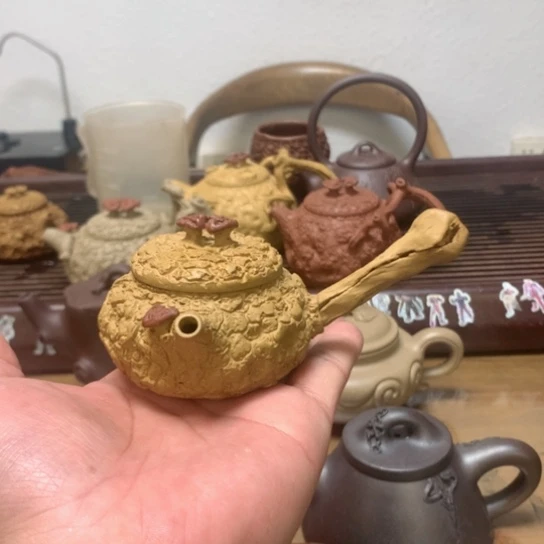 紫砂茶壶顺**利黄金段供春