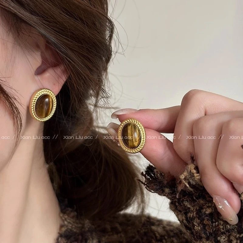 铜合金耳饰 小众虎眼石轻奢养耳洞ins猫眼耳钉气质高级精致2015