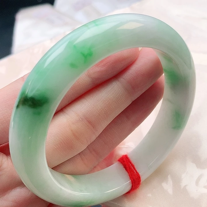 翡翠手镯未镶嵌58圈口080011