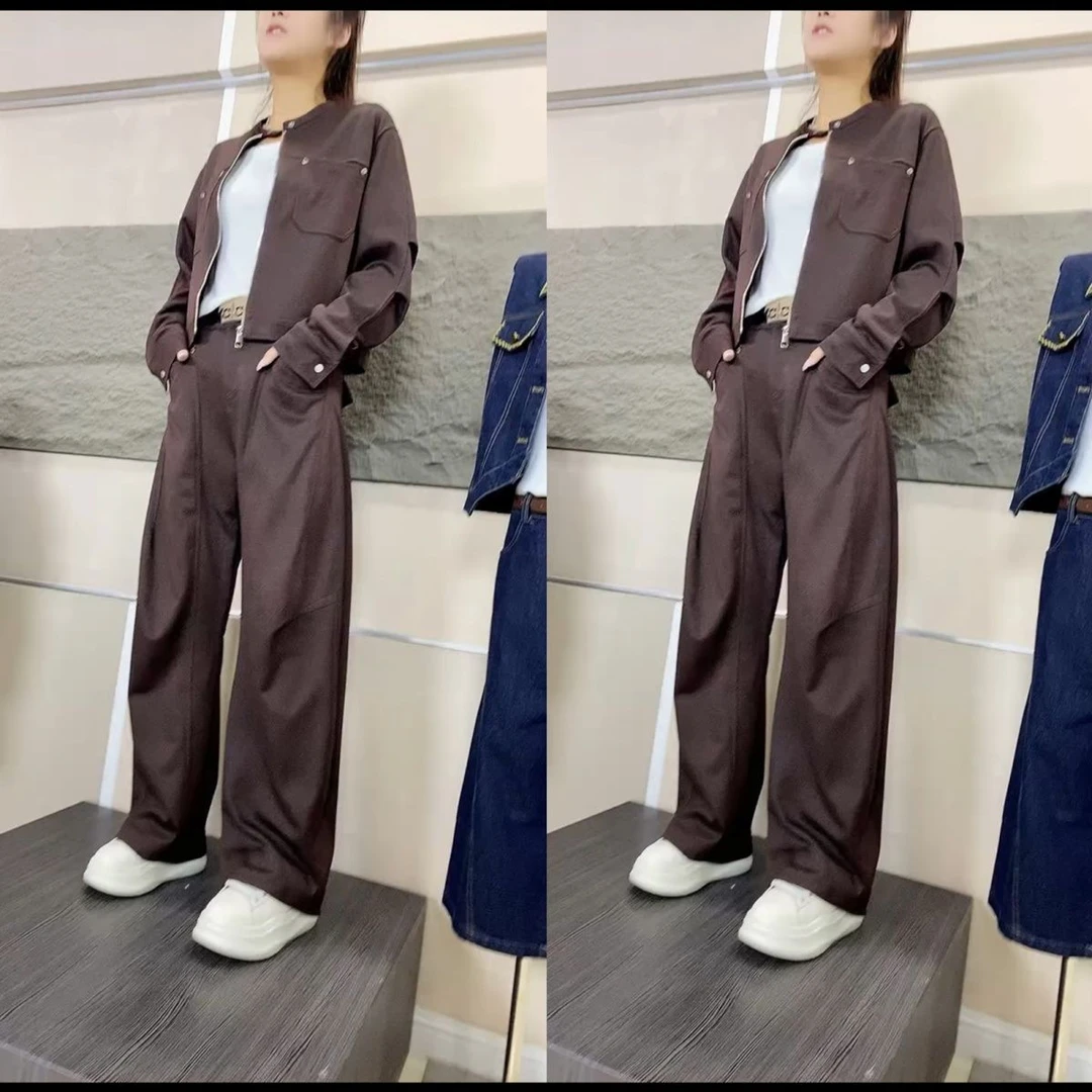 2025新款微胖运动套装秋季休闲百搭高级质感短款翻领工装铆钉宽松