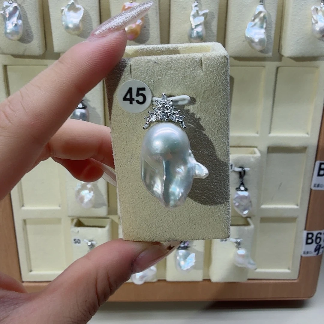 合金淡水珍珠颈饰