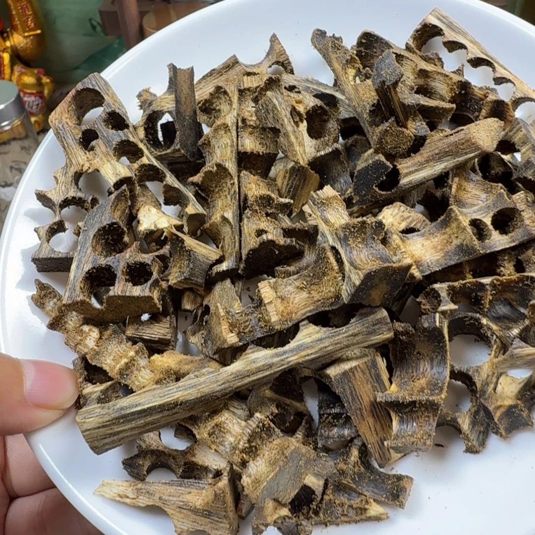沉香沉香碎屑钻孔料
