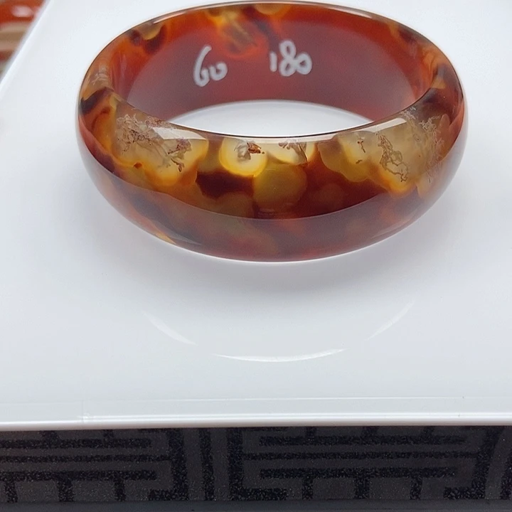 手镯玛瑙/玉髓未镶嵌