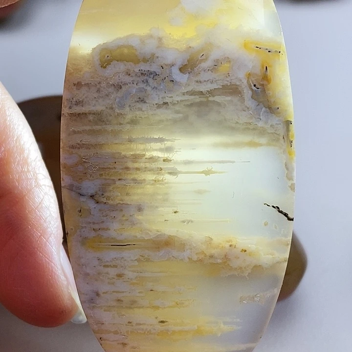 玛瑙/玉髓吊坠未镶嵌看****?