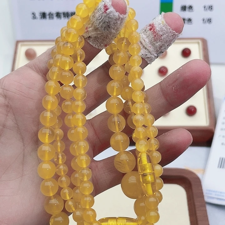 琥珀颈饰未镶嵌蜜蜡