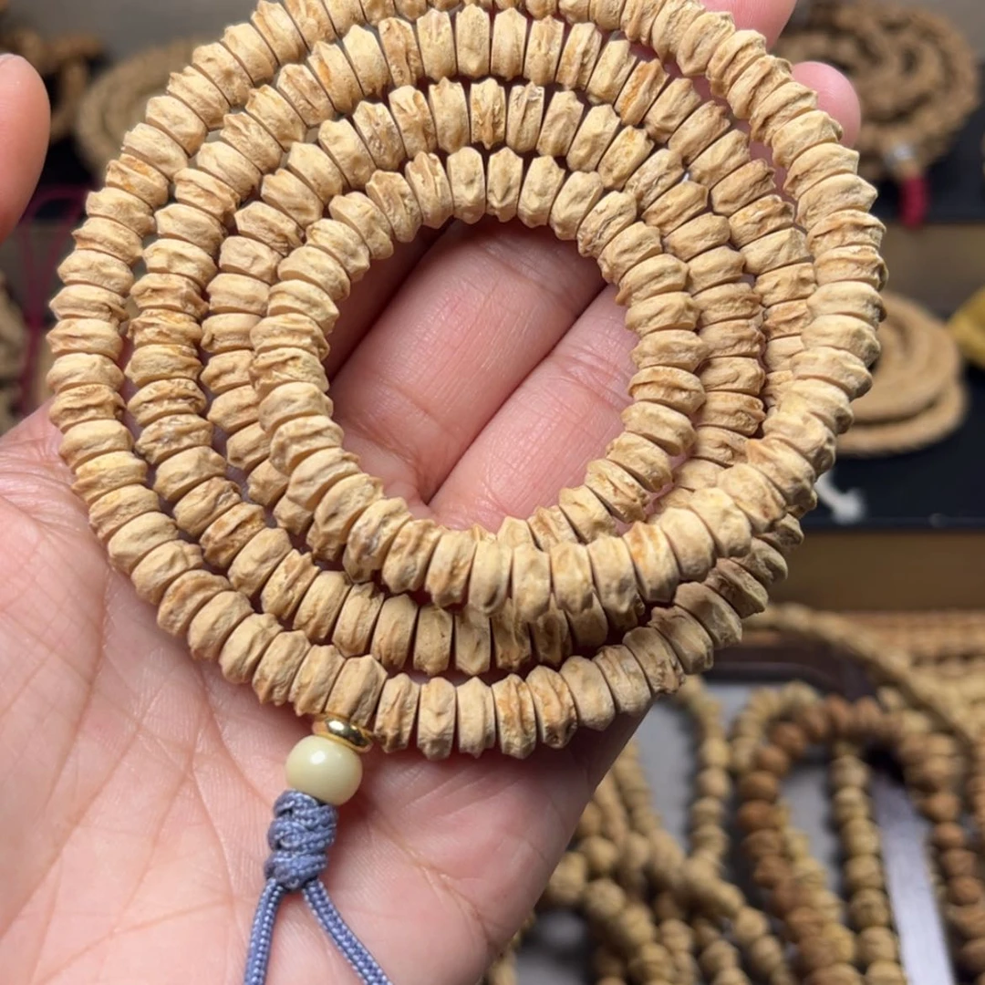 【闪购商品】柏香籽/百香籽吊坠屎**液