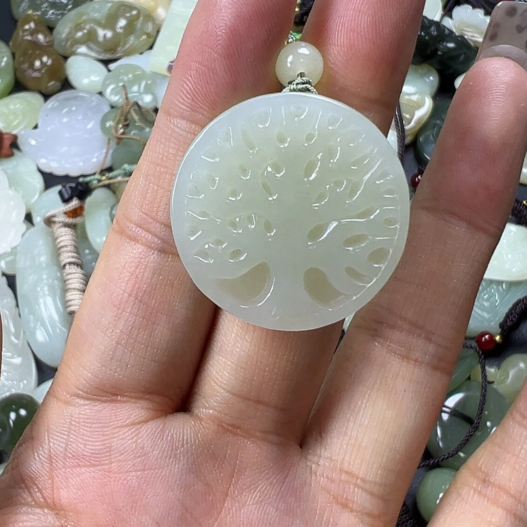 颈饰未镶嵌和田玉