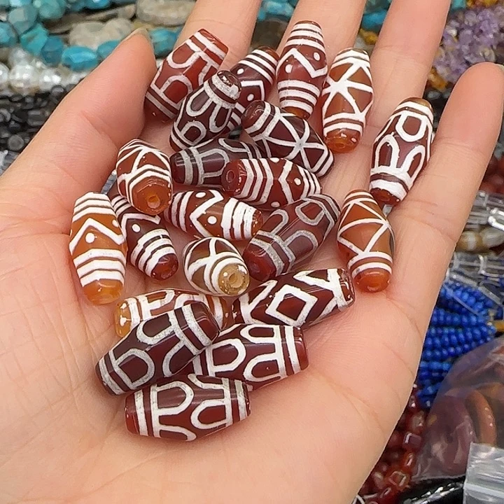 玛瑙/玉髓合金珠宝半成品老玛瑙10-20mm一颗混发不挑