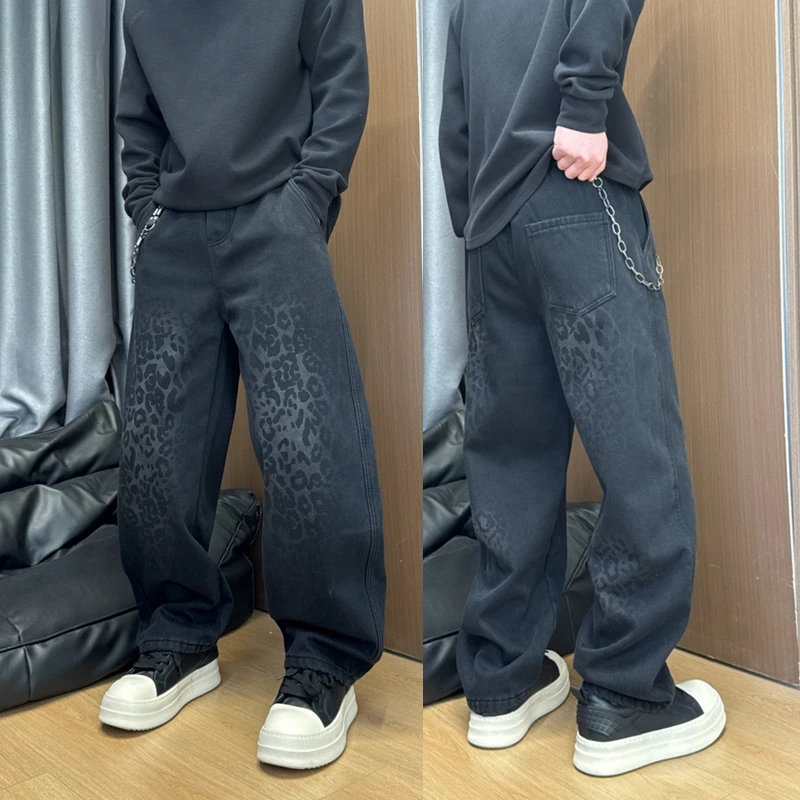 2025秋冬季豹纹休闲水洗做旧弯刀裤保暖加绒宽松直筒百搭牛仔裤男