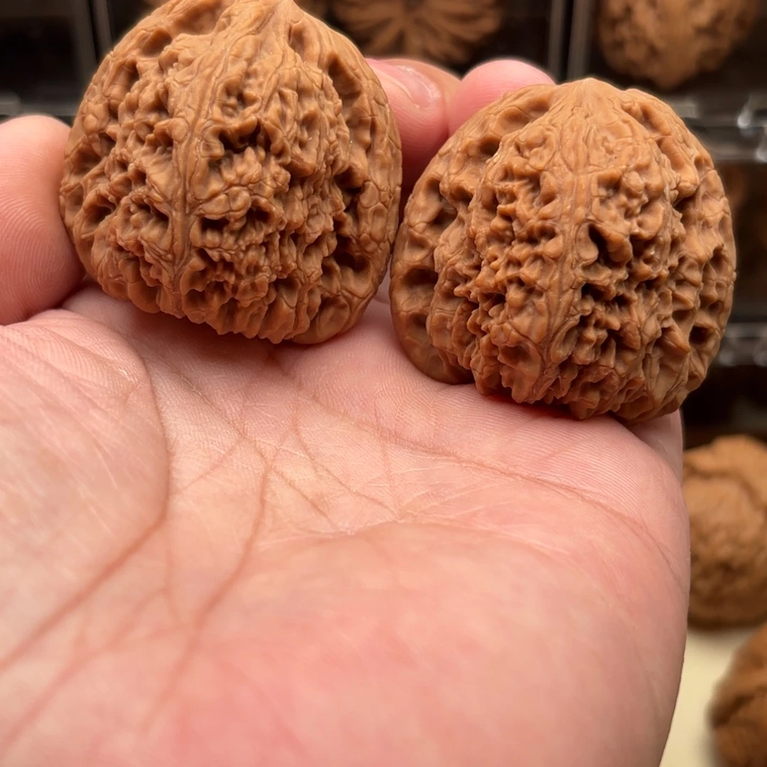 津***文玩核桃把件南疆石