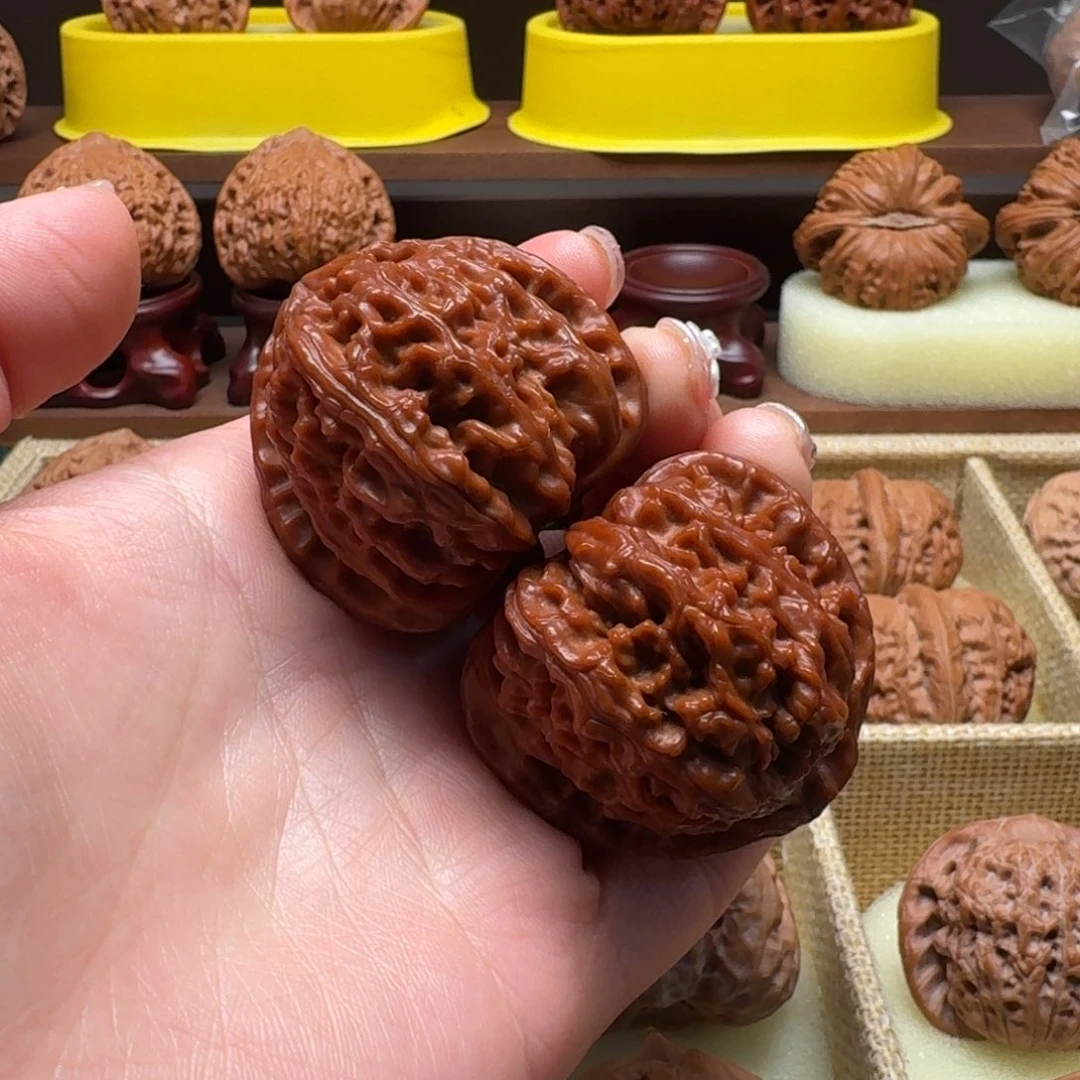 吊坠文玩核桃42全品回血三角白