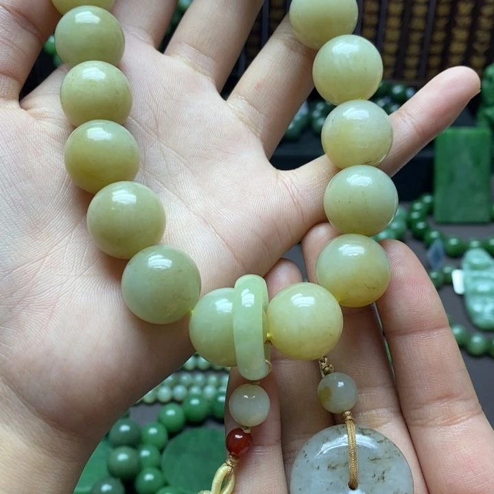 和田玉手持未镶嵌