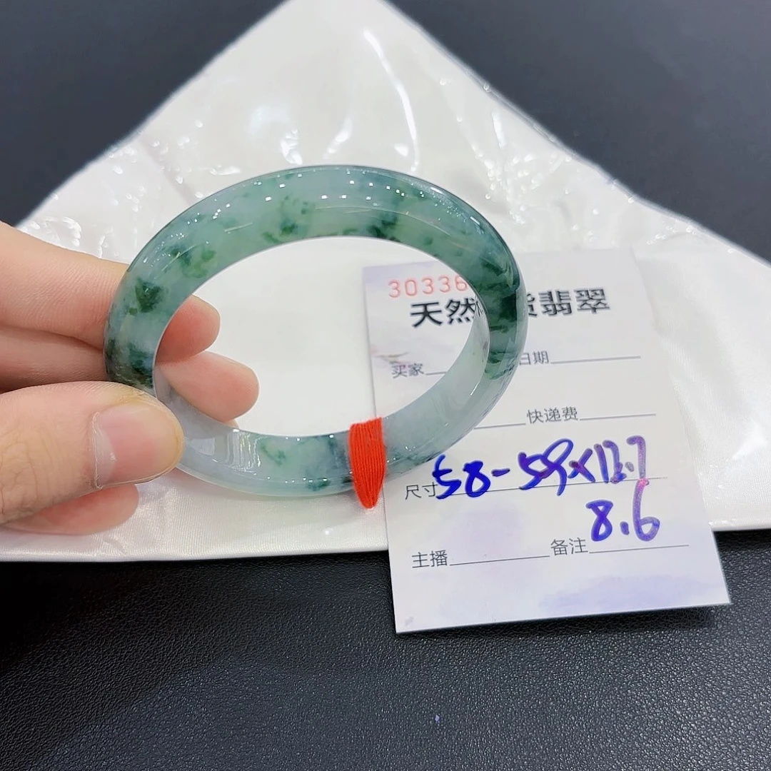 翡翠未镶嵌手镯翡翠手镯