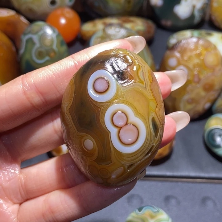 【闪购商品】未镶嵌玛瑙/玉髓珠宝奇石t