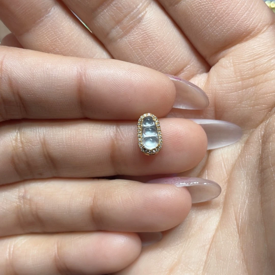 【闪购商品】翡翠吊坠(不含链)18K金镶嵌?****?