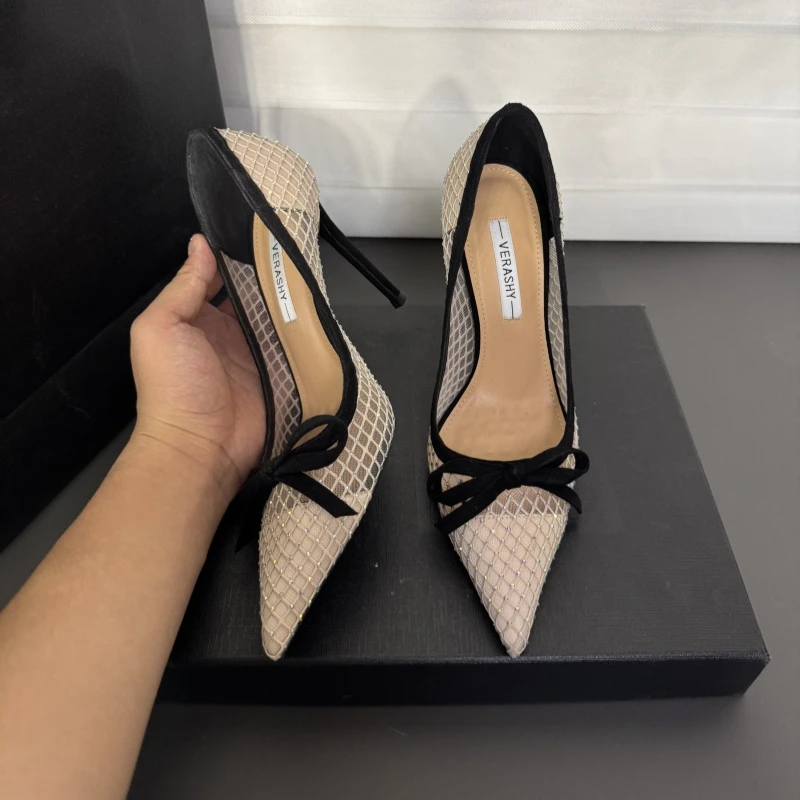 蕾丝高跟鞋女2025新款尖头杏色性感名媛细跟蝴蝶结包头凉鞋女夏