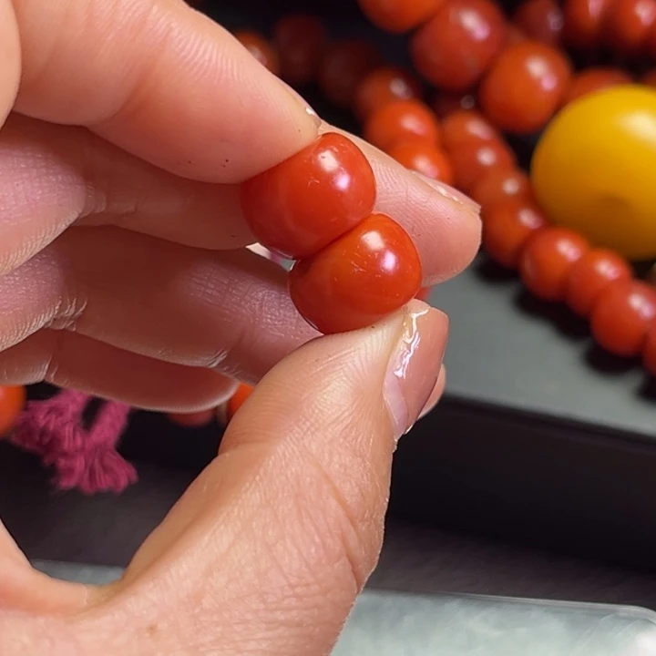 颈饰玻璃致*琉璃…………….