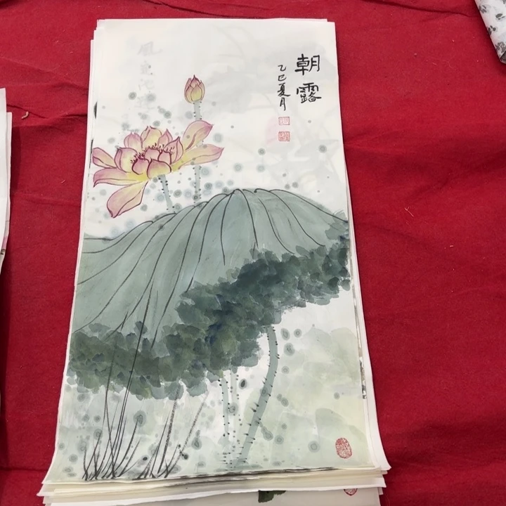 国画花鸟等图案为一体而