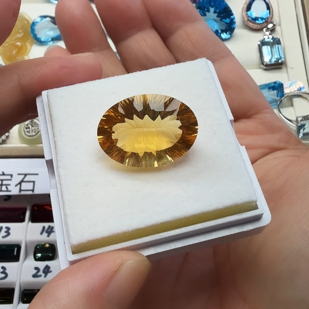 未镶嵌珠宝半成品黄晶特惠抢购福利精美千禧切卡17×23约22.59克拉
