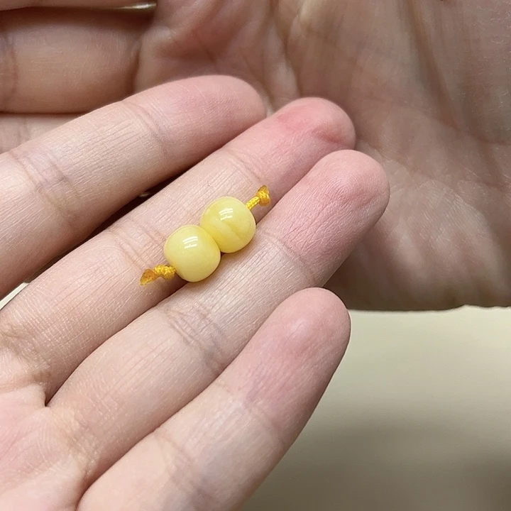 蜜蜡未镶嵌裸石8mm老型珠子一对（2颗）