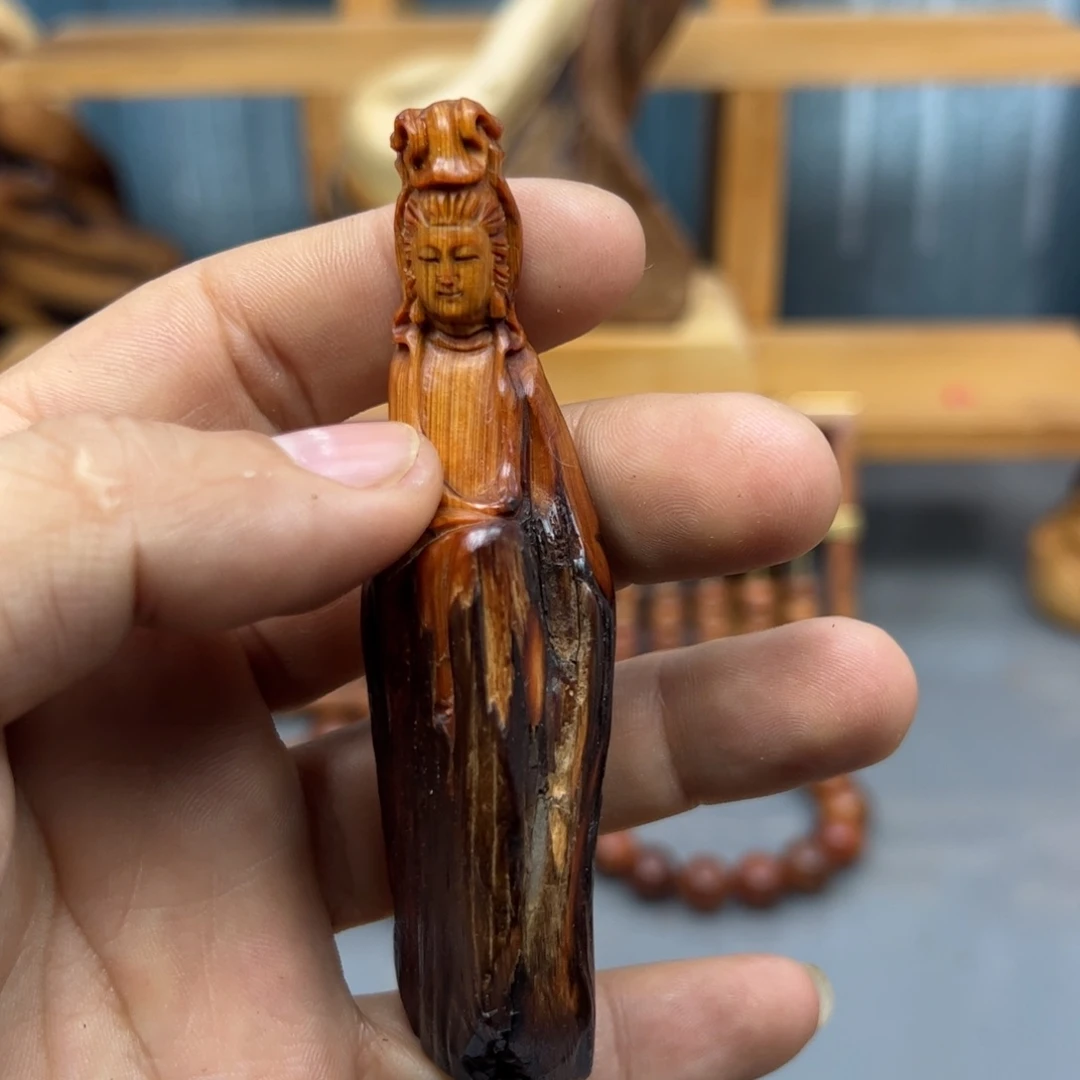 爱***悲木崖柏木摆件手把件