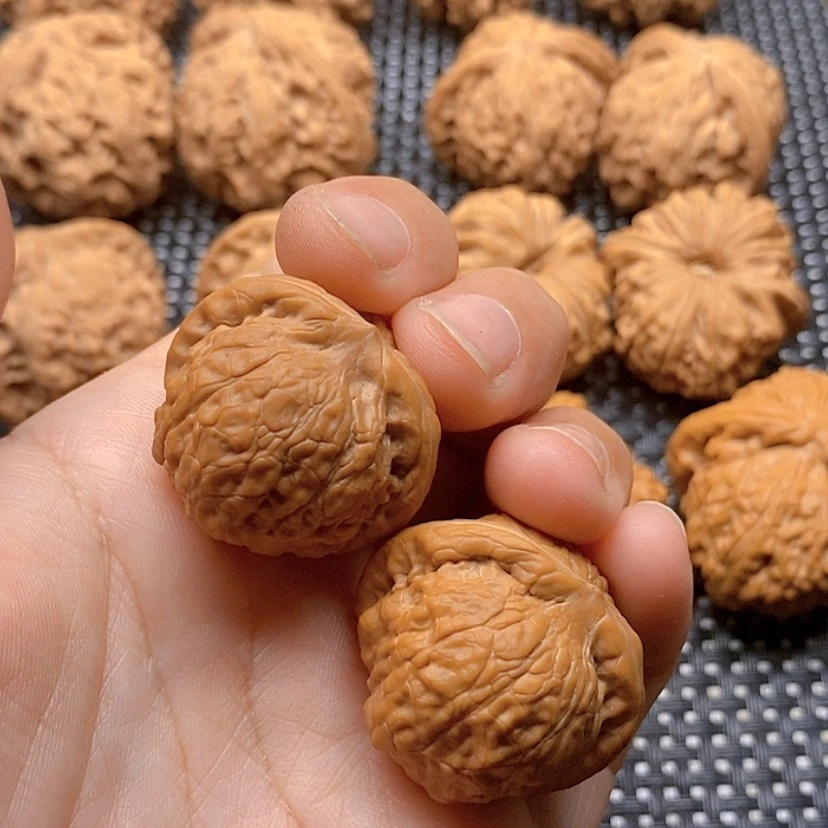 【闪购商品】文玩核桃吊坠沐*核桃