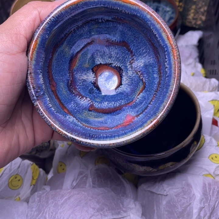 茶盏是的……你说＇我们