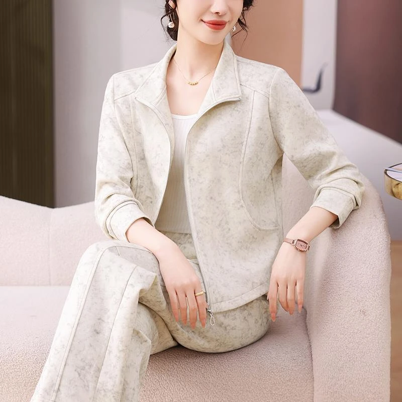 2025新款妈妈宽松大码气质时尚运动套装女百搭春秋休闲翻领两件套