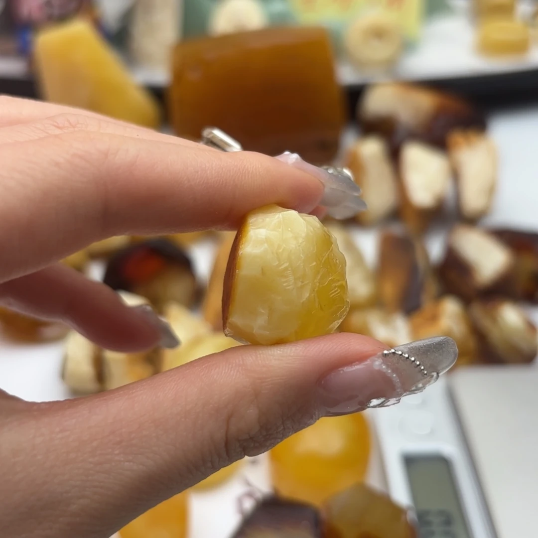 定制琥珀未镶嵌昊