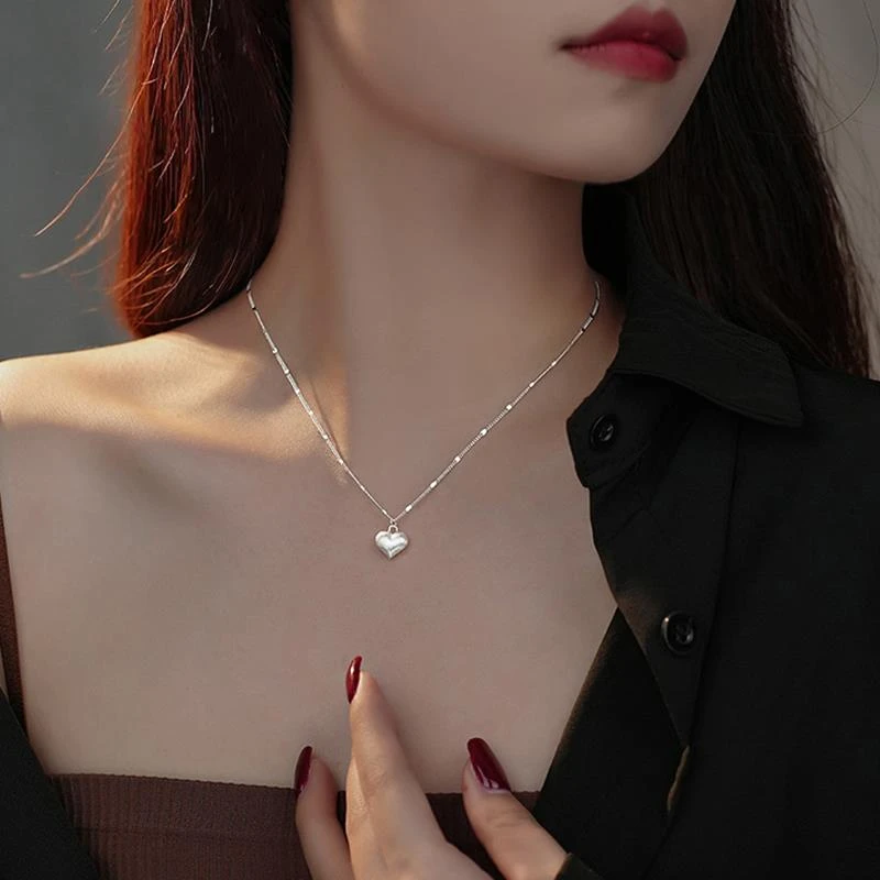 银925项链爱心拉丝质感吊坠精致小巧锁骨链磨砂气质百搭小众素款
