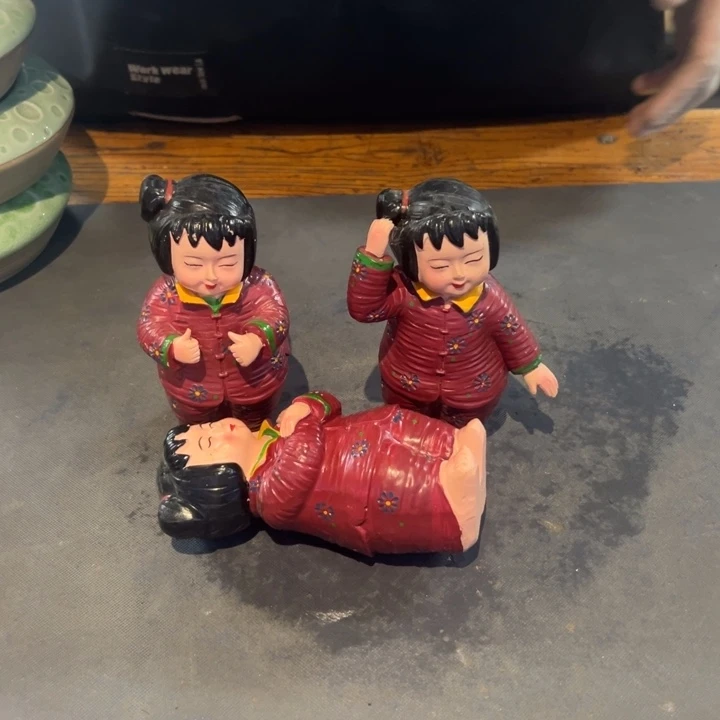 归***…瓷片拾六家的瓷器瓷器