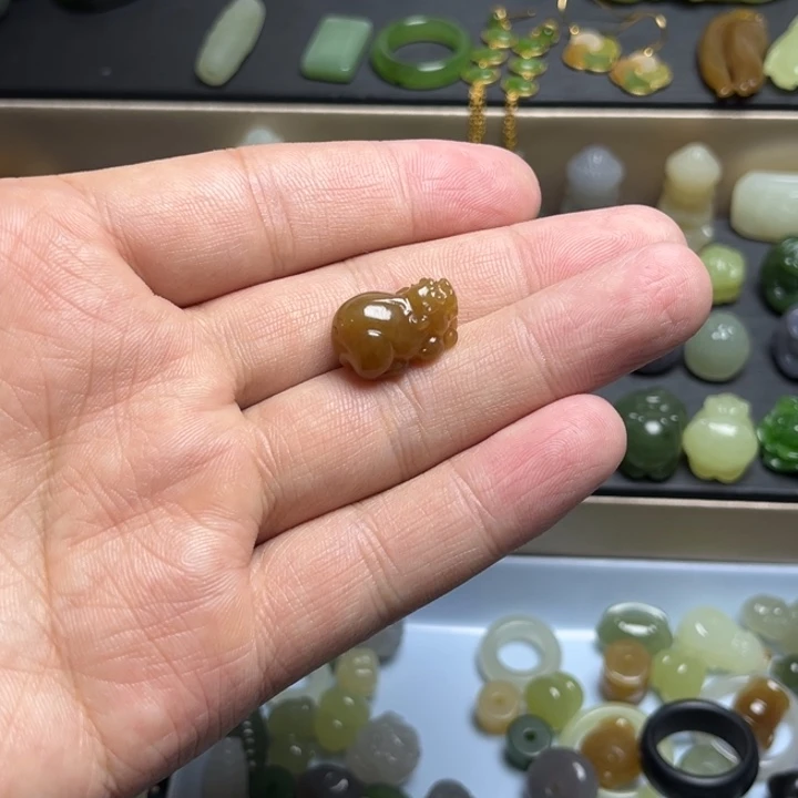 非***锅和田玉未镶嵌手链